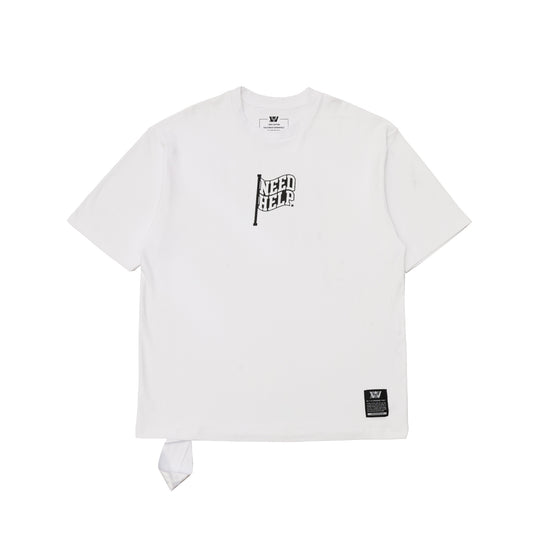 「I NEED HELP」黑白旗精神主題白色 TEE｜NW「I NEED HELP」Black & White Flag Spirit-Themed WHITE TEE